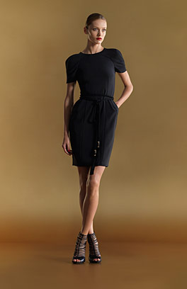 Gucci vestido negro 2011