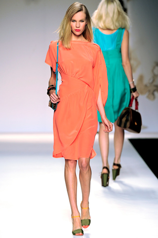 feni 2011 moda dama